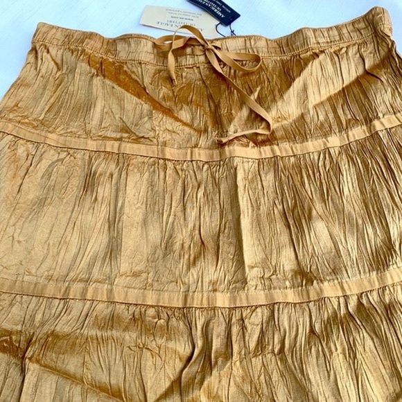 Vintage American Eagle Outfitters Shimmering Gold Skirt - Picture 2 of 6
